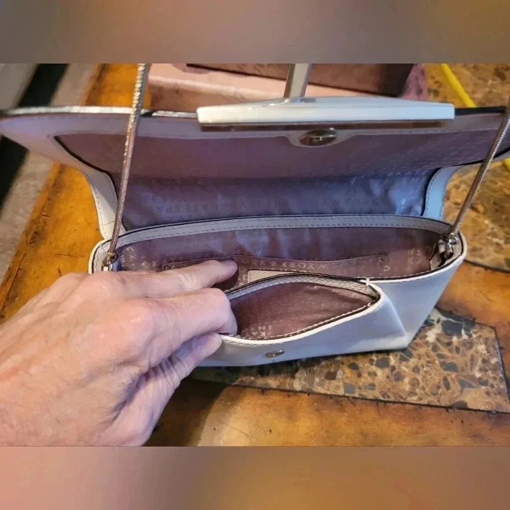 Kate Spade Clutch w/chain - Picture 7 of 9